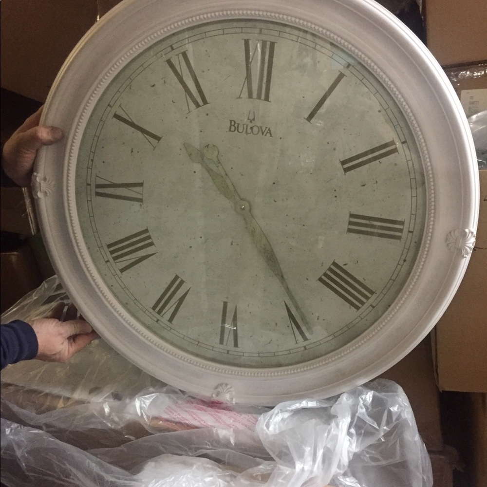 Bulova brand new wall clock ⏰- stunner ! - Picture 2 of 11